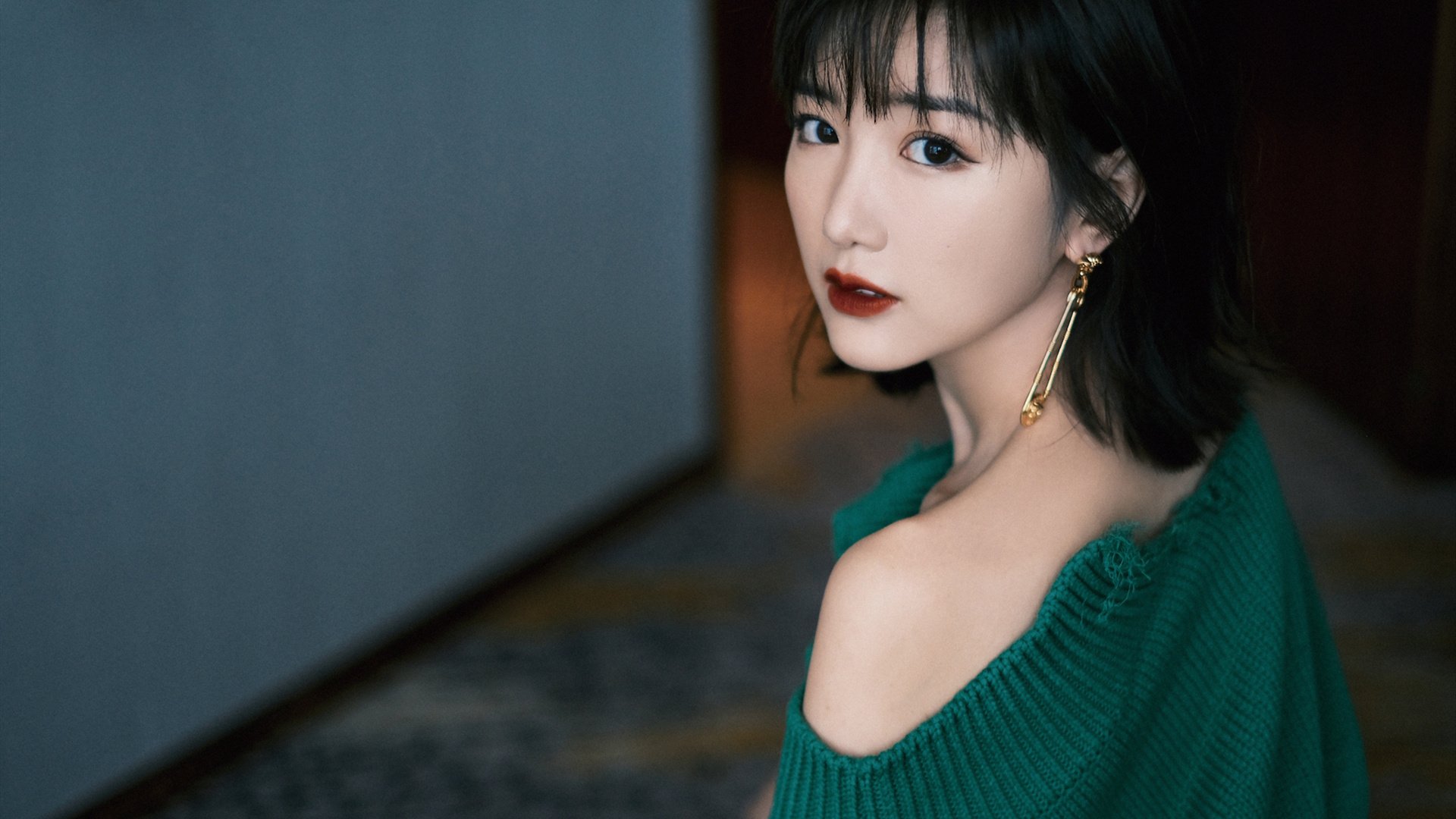 陈佳佩拉卡尼赛后合影传递友谊,陈佳专访